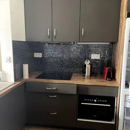 Les Petits Loups - Acces Parc - Stationnement Gratuit דירה *